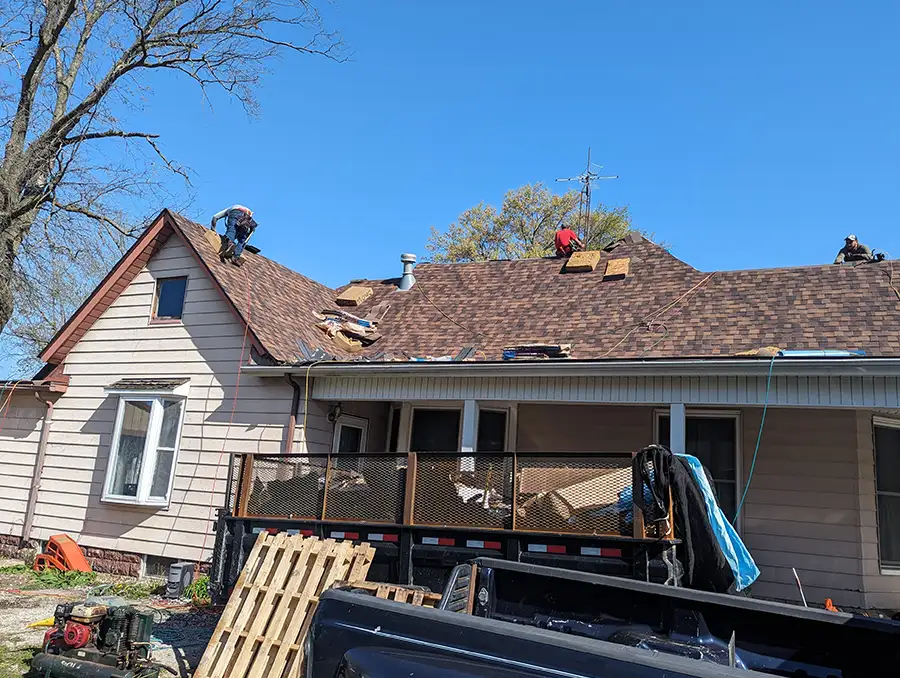 At Your Service Roofing - Full-Service Certainteed Roofers For Your New Taylorville, IL Roof